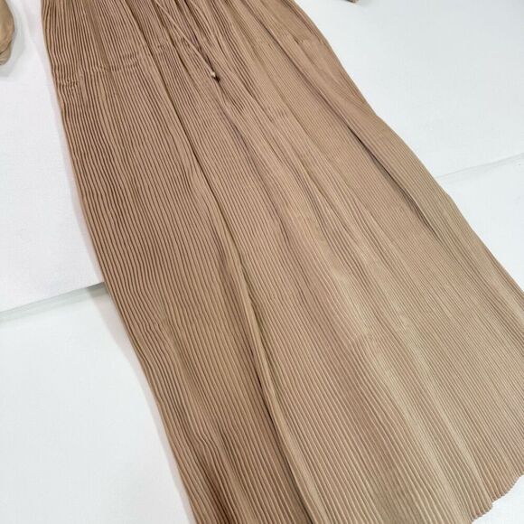 Baltic Born Maxi Dress Womens Small Tan Venus Pleated Long Sleeve Old Money New* - Picture 4 of 11
